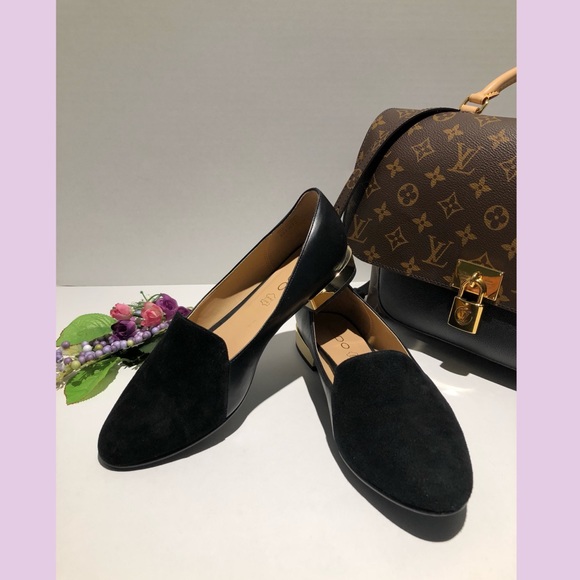 black and gold loafers womens